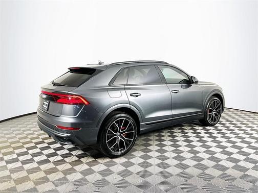 2020 Audi Q8 55 Premium Plus