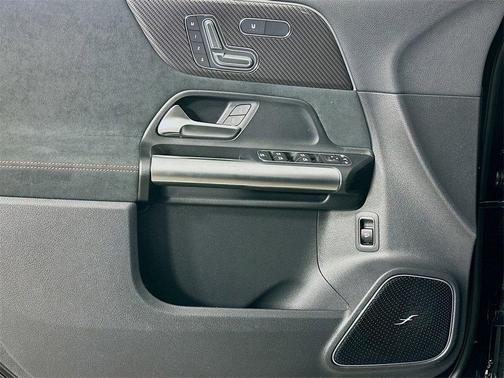 2025 Mercedes-Benz AMG GLA 35 Base