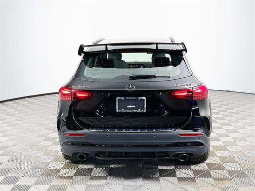 2025 Mercedes-Benz AMG GLA 35 Base