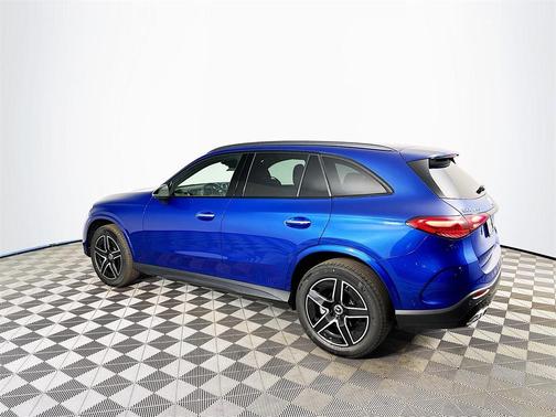 2025 Mercedes-Benz GLC 300 Base 4MATIC