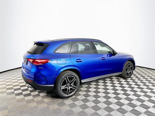 2025 Mercedes-Benz GLC 300 Base 4MATIC