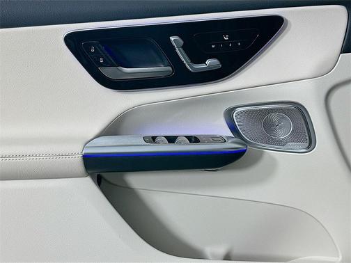 2025 Mercedes-Benz GLC 350e Base 4MATIC