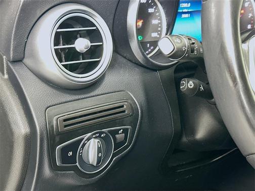 2021 Mercedes-Benz GLC 300 Base 4MATIC