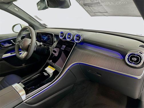 2025 Mercedes-Benz GLC 350e Base 4MATIC