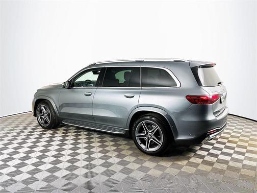 2026 Mercedes-Benz GLS 450 4MATIC