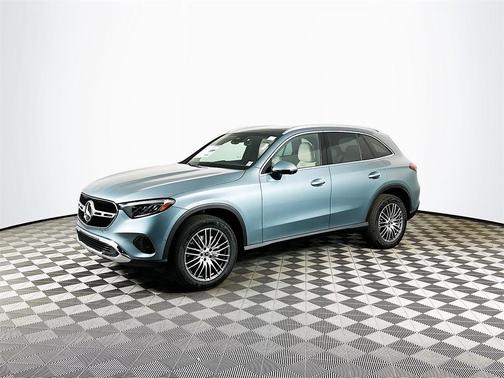 2026 Mercedes-Benz GLC 300 Base 4MATIC