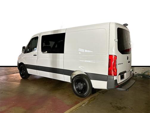 2025 Mercedes-Benz Sprinter 2500 144 WB Standard Roof Crew