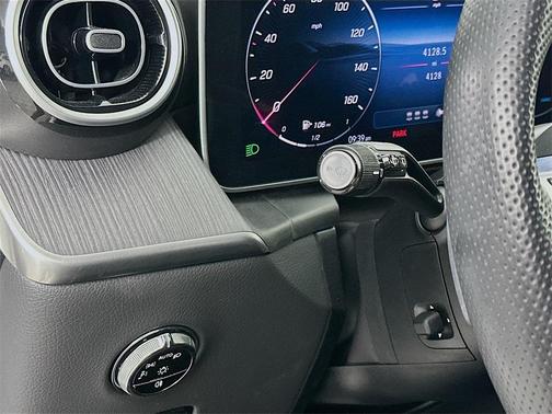 2025 Mercedes-Benz GLC 300 Base 4MATIC