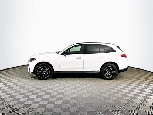 2025 Mercedes-Benz GLC 300 Base 4MATIC