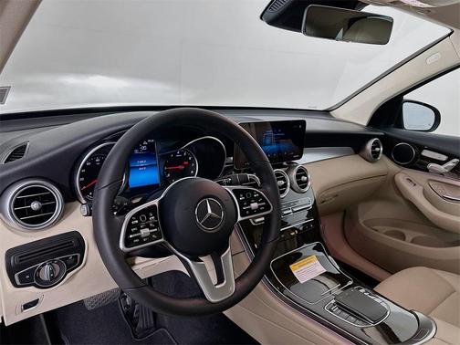 2022 Mercedes-Benz GLC 300 Base 4MATIC
