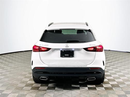 2026 Mercedes-Benz GLA 250 Base 4MATIC