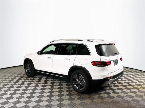 2026 Mercedes-Benz GLB 250 Base 4MATIC