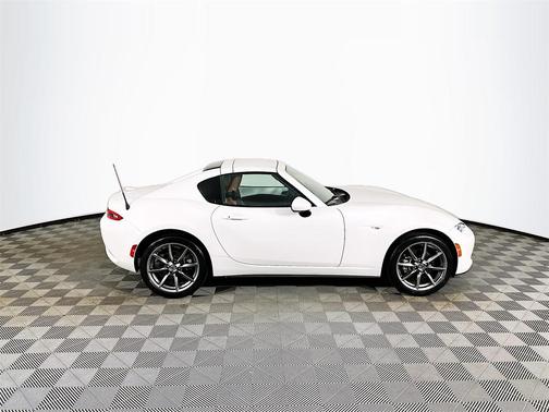 2023 Mazda MX-5 Miata RF Grand Touring