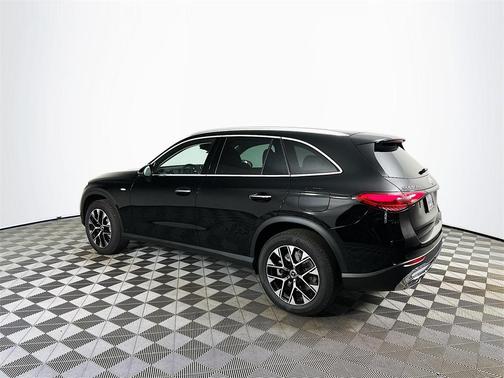 2025 Mercedes-Benz GLC 350e Base 4MATIC