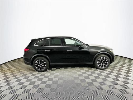 2025 Mercedes-Benz GLC 350e Base 4MATIC