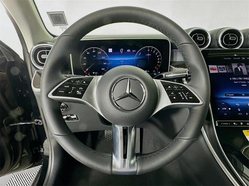 2025 Mercedes-Benz GLC 350e Base 4MATIC