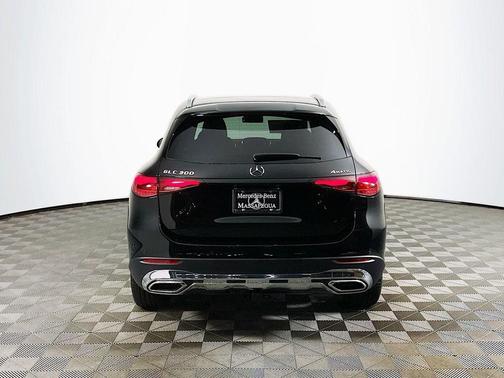2026 Mercedes-Benz GLC 300 Base 4MATIC