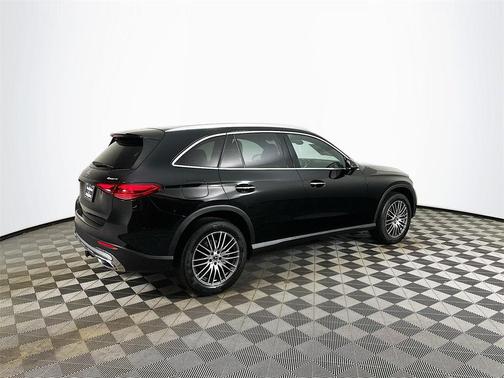 2026 Mercedes-Benz GLC 300 Base 4MATIC