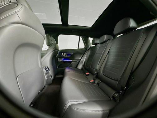 2025 Mercedes-Benz GLC 350e Base 4MATIC