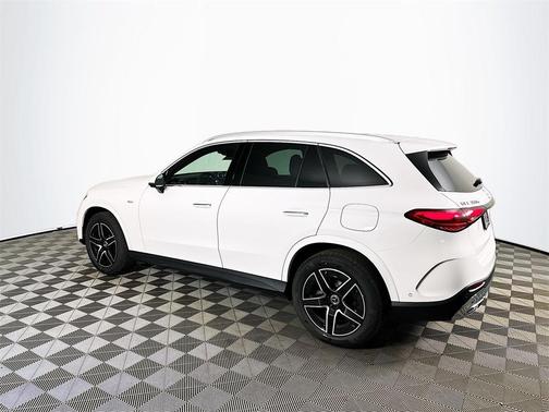 2025 Mercedes-Benz GLC 350e Base 4MATIC