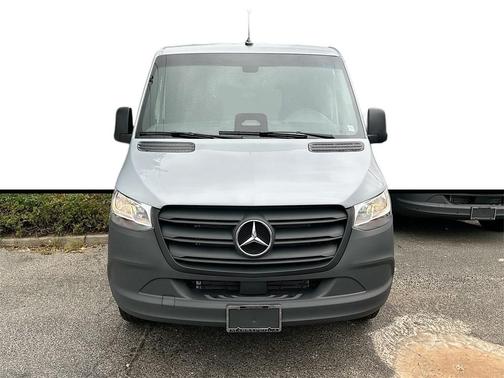 2025 Mercedes-Benz Sprinter 2500 144 WB Standard Roof Crew