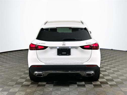 2026 Mercedes-Benz GLA 250 Base 4MATIC
