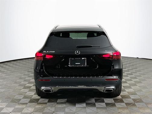 2025 Mercedes-Benz GLA 250 Base 4MATIC