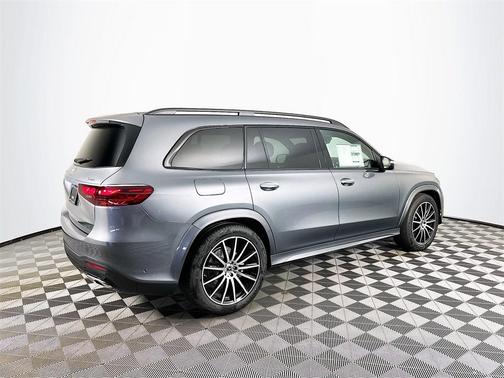 2025 Mercedes-Benz GLS 450 4MATIC