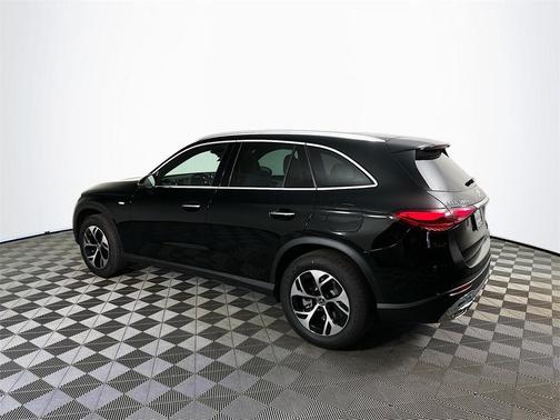 2025 Mercedes-Benz GLC 350e Base 4MATIC
