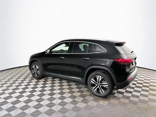 2025 Mercedes-Benz GLA 250 Base 4MATIC