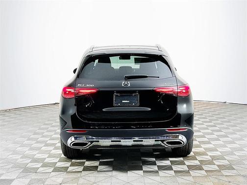 2026 Mercedes-Benz GLC 300 Base 4MATIC