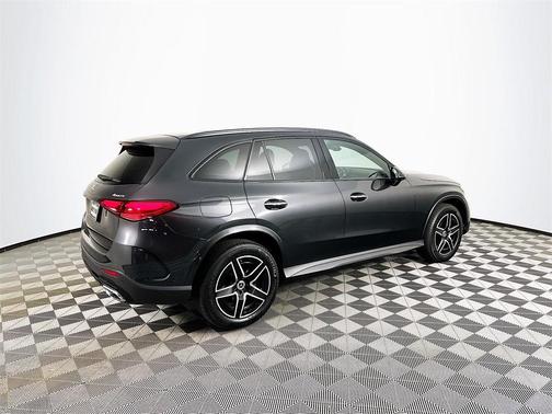 2025 Mercedes-Benz GLC 300 Base 4MATIC