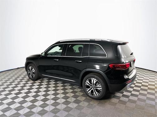 2026 Mercedes-Benz GLB 250 Base 4MATIC