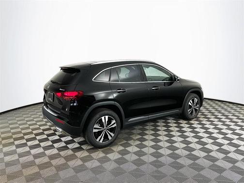 2026 Mercedes-Benz GLA 250 Base 4MATIC