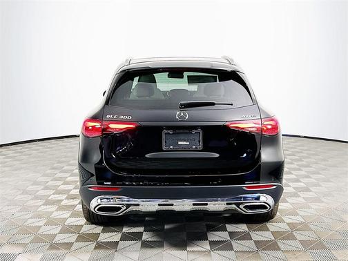 2025 Mercedes-Benz GLC 300 Base 4MATIC