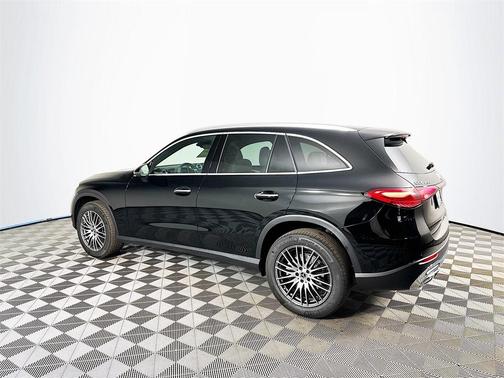 2025 Mercedes-Benz GLC 300 Base 4MATIC