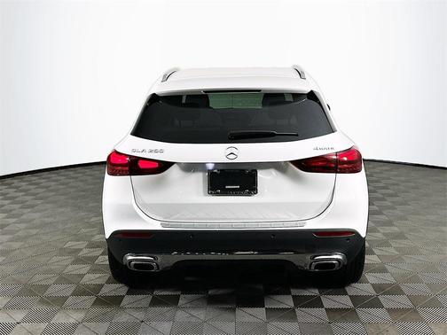 2025 Mercedes-Benz GLA 250 Base 4MATIC