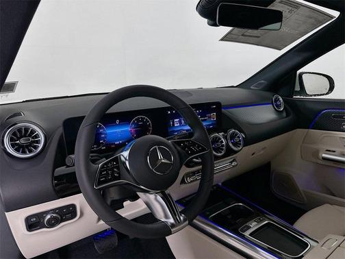 2025 Mercedes-Benz GLA 250 Base 4MATIC