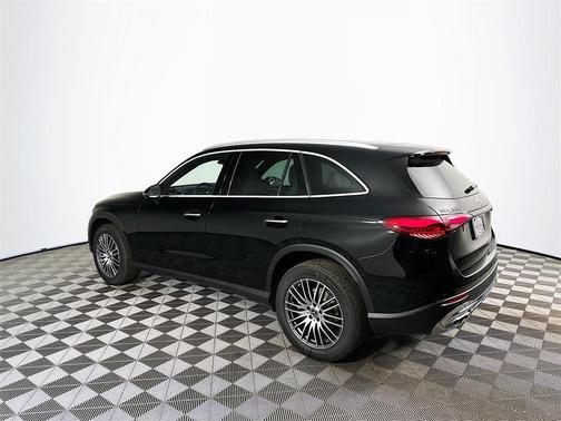 2025 Mercedes-Benz GLC 300 Base 4MATIC
