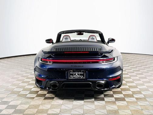 2022 Porsche 911 Turbo