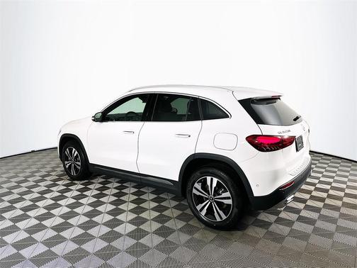 2025 Mercedes-Benz GLA 250 Base 4MATIC