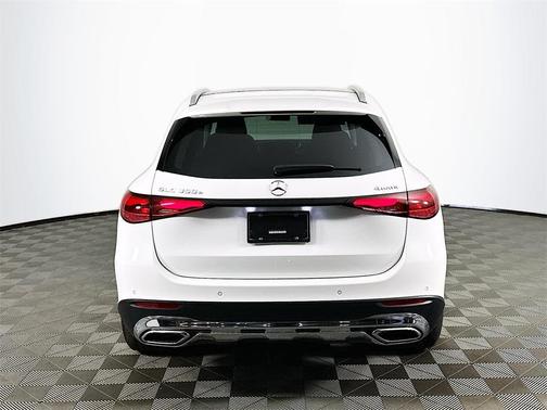 2025 Mercedes-Benz GLC 350e Base 4MATIC