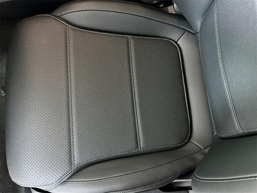 2025 Mercedes-Benz GLC 350e Base 4MATIC