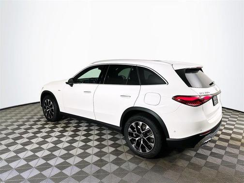 2025 Mercedes-Benz GLC 350e Base 4MATIC