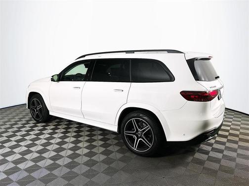 2025 Mercedes-Benz GLS 450 4MATIC