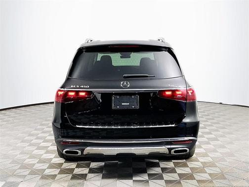 2026 Mercedes-Benz GLS 450 