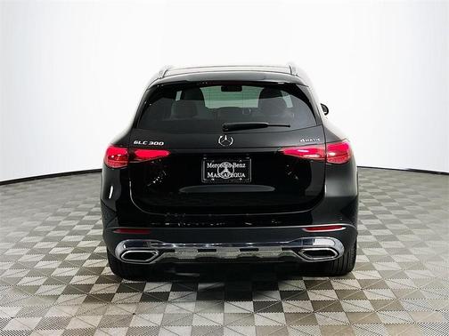 2025 Mercedes-Benz GLC 300 Base 4MATIC