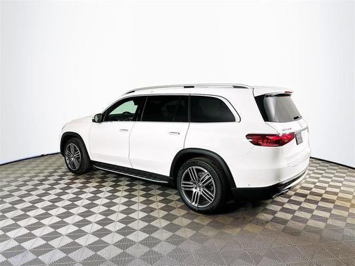 2026 Mercedes-Benz GLS 450 4MATIC