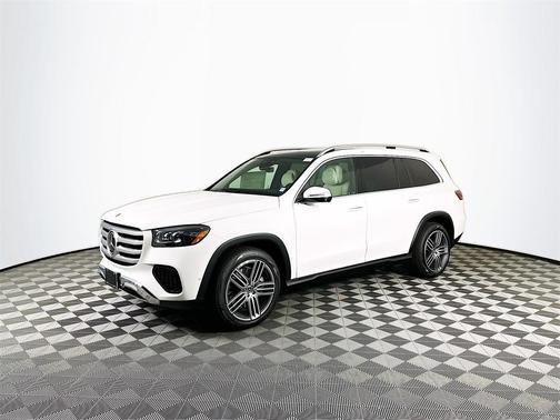 2025 Mercedes-Benz GLS 450 4MATIC