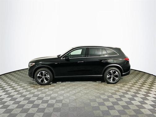 2025 Mercedes-Benz GLC 350e Base 4MATIC